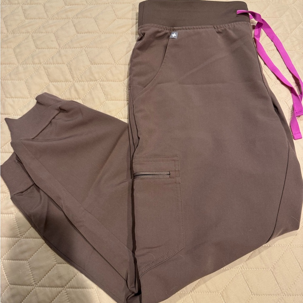 Smokey Taupe Figs Zamora Joggers